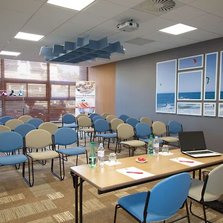 Ibis La Baule ポミシェ