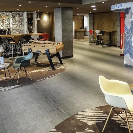 Ibis La Baule ポミシェ