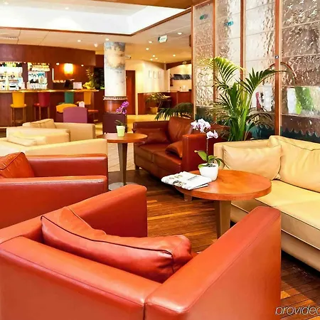 Ibis La Baule 3* 포르니세