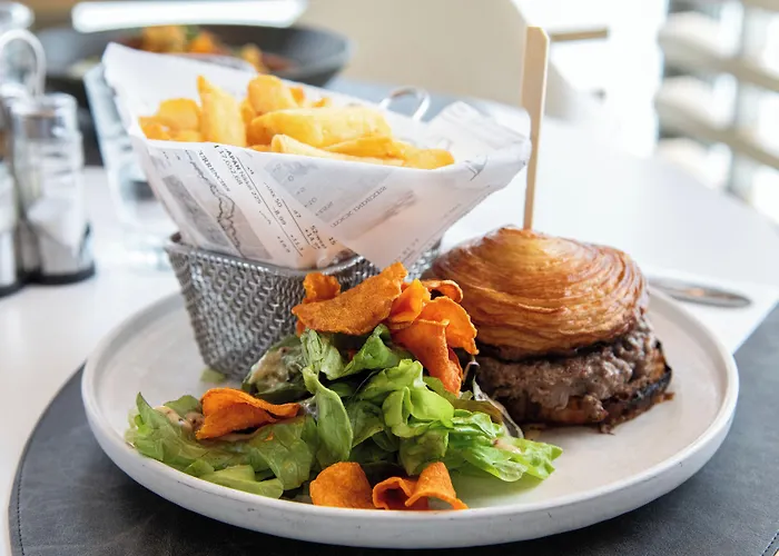 Ibis La Baule فندق بورنيشّيه